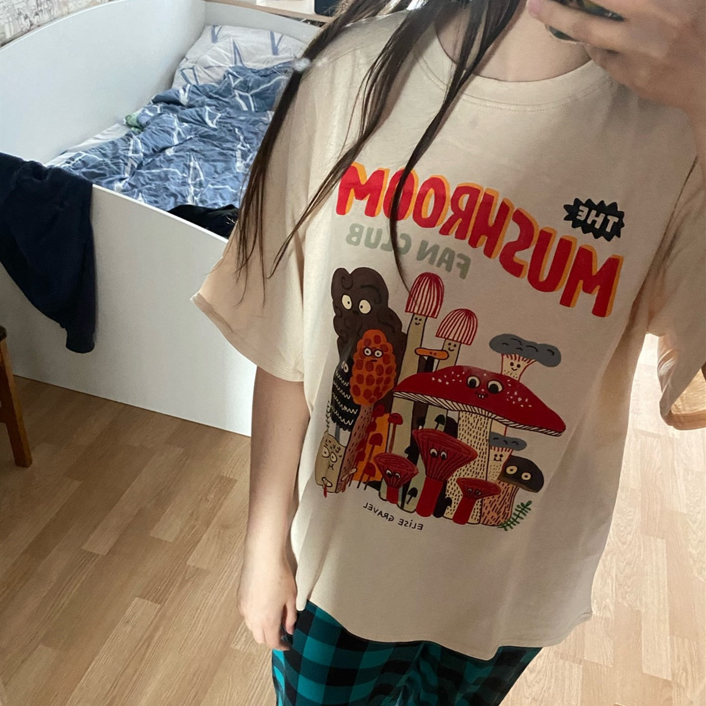 Mushroom Fan Club T-Shirts Cotton Material Retro Apricot Mushroom Cute Casual Summer Woman T-Shirt Fashion Streetwear