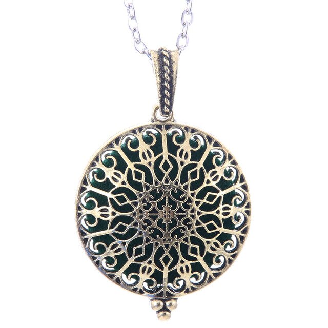 Choose Aromatherapy Necklace Vintage Flower Butterfly Essential Oil Diffuser Necklace Perfume Lockets Pendants